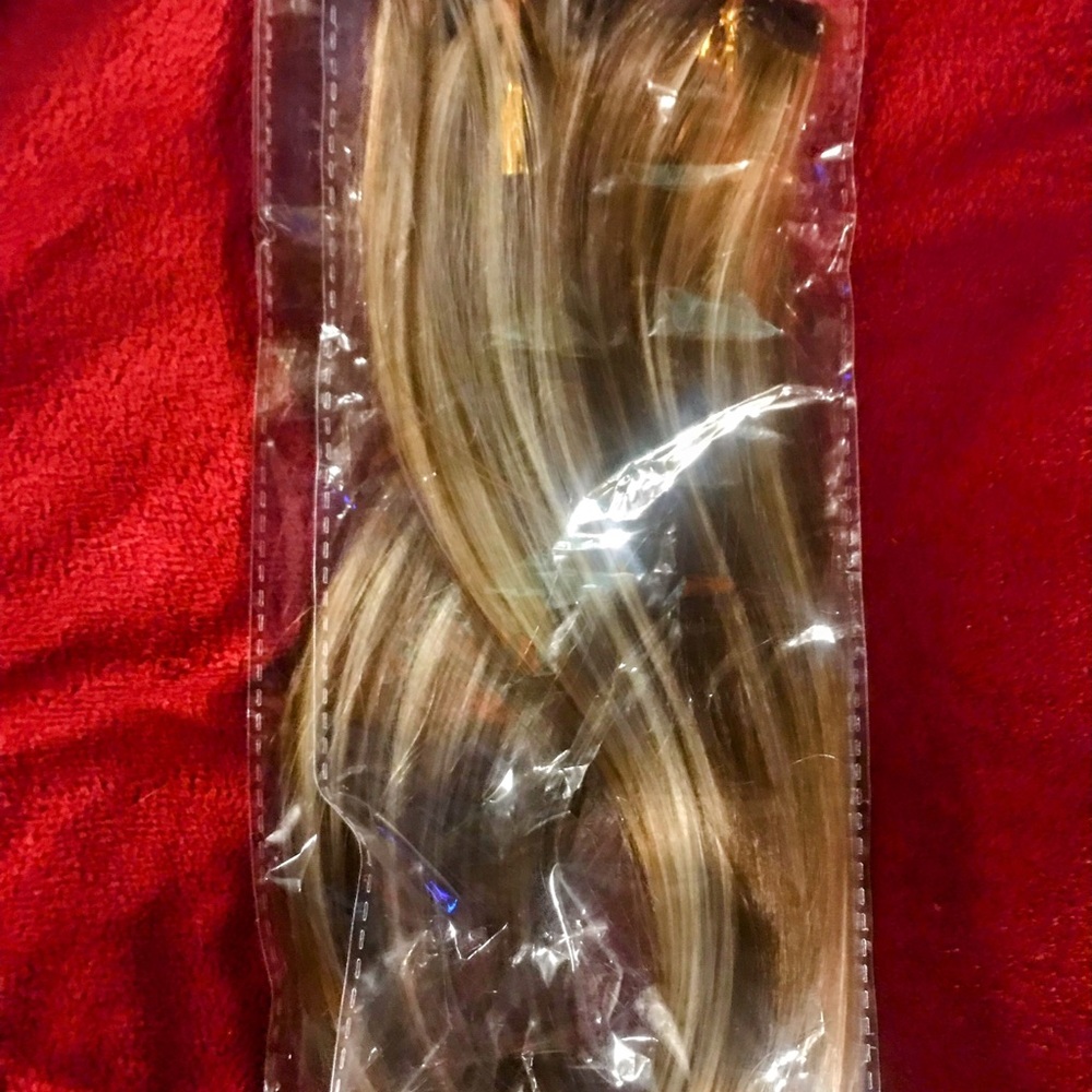 Natural Brown with blonde highlighted 6 piece Hair Extensions New